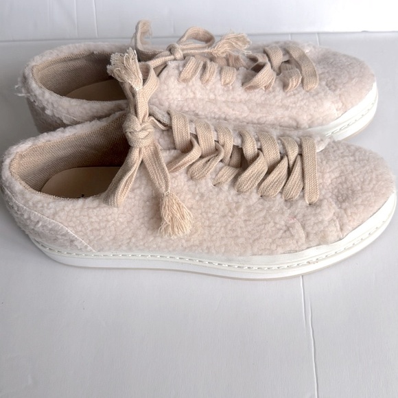 Zara Shoes - ZARA Woman Cream Ecru Shearling Faux Fur Platform Sneakers Size 7/37 NWOT